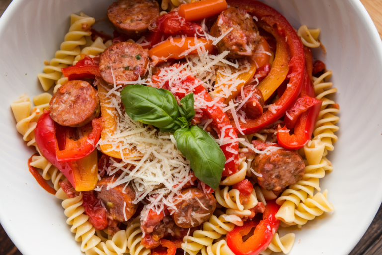 Easy One-Pan Spicy Sausage and Peppers Pasta