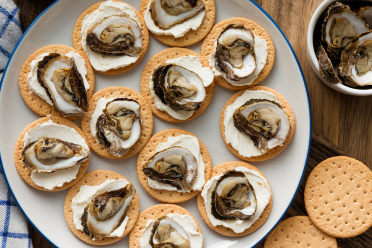 Crunch Into Luxury: No-Cook Smoked Oyster & Cream Cheese Crackers That Will Blow Your Mind